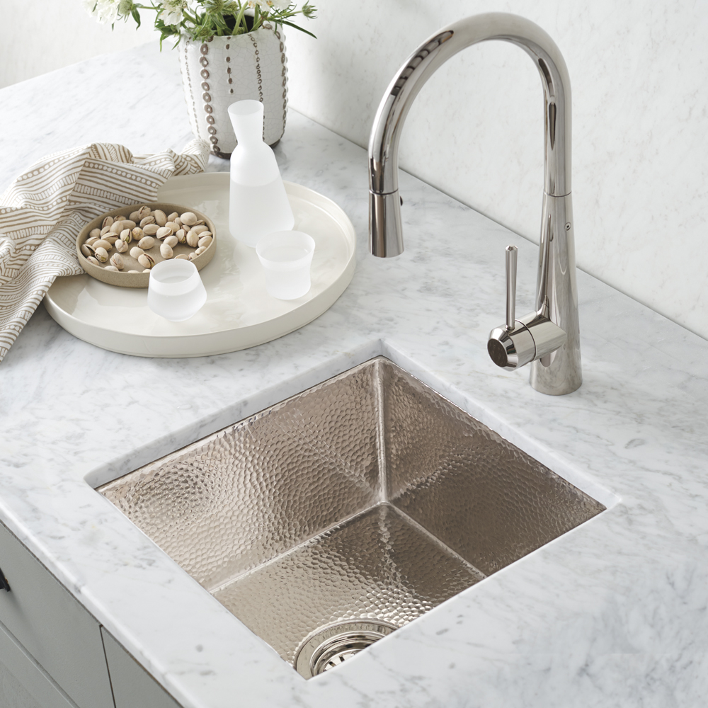 Cantina bar/prep sink in polished nickel