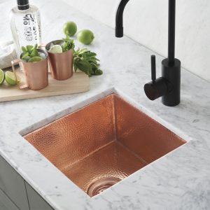 Cantina hammered copper bar/prep sink in Polished Copper