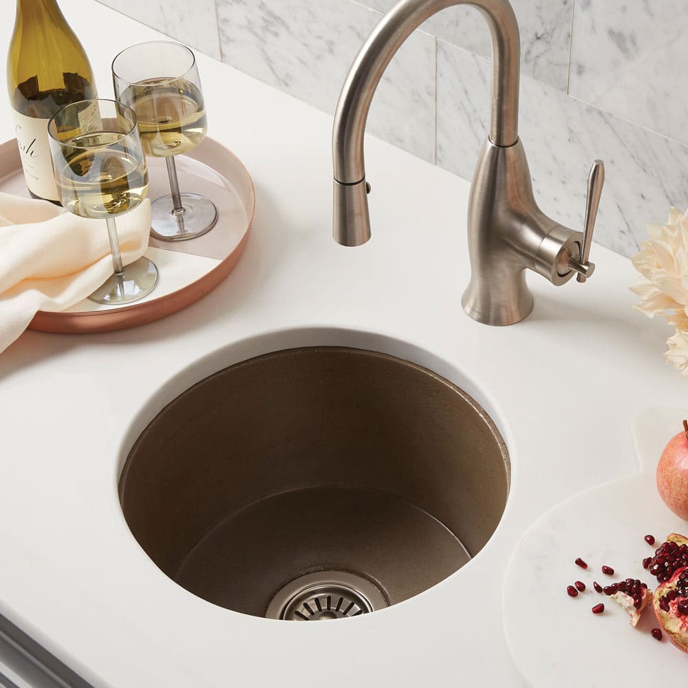 The Gringa Trail: The mystery of the Plastic Basin in British sinks