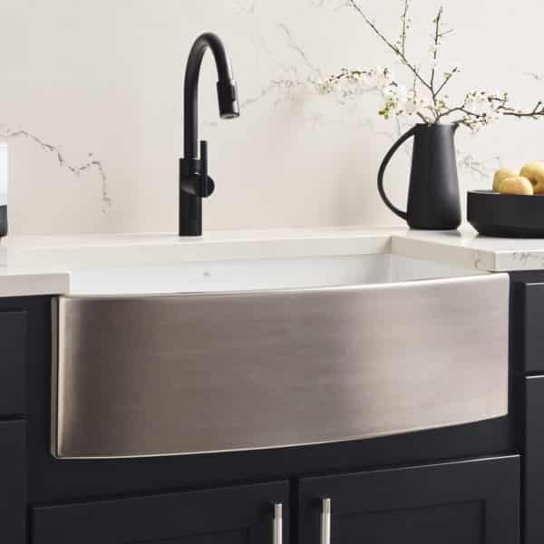 Rendezvous Fireclay Kitchen Sink in Platinum (PMK3320-P)